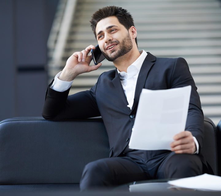 confident-mixed-race-businessman-discussing-contra-2021-09-24-03-59-28-utc.jpg confident-mixed-race-businessman-discussing-contra-2021-09-24-03-59-28-utc.jpg